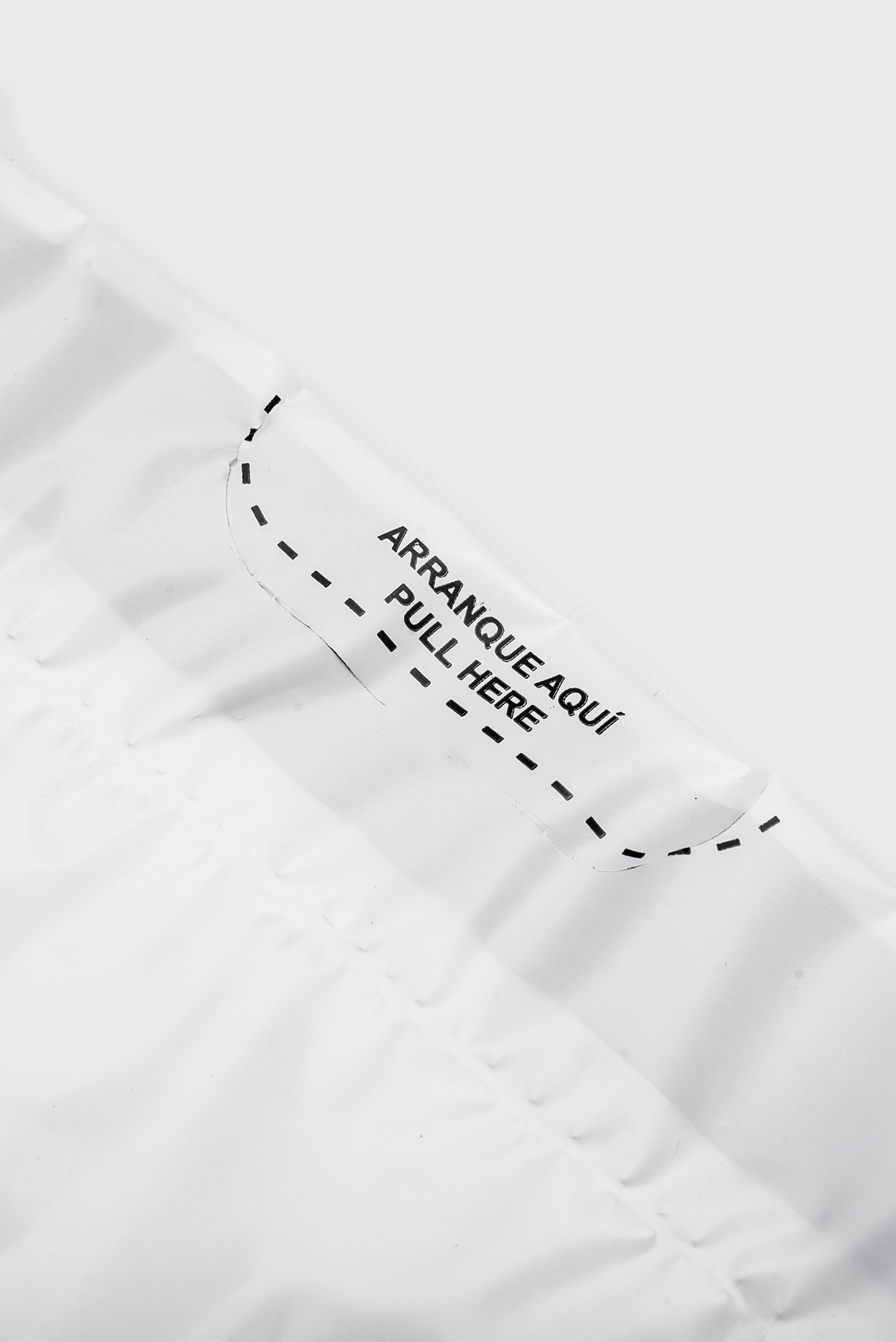 Polietileno asa retr&aacute;ctil francesa - variante 3